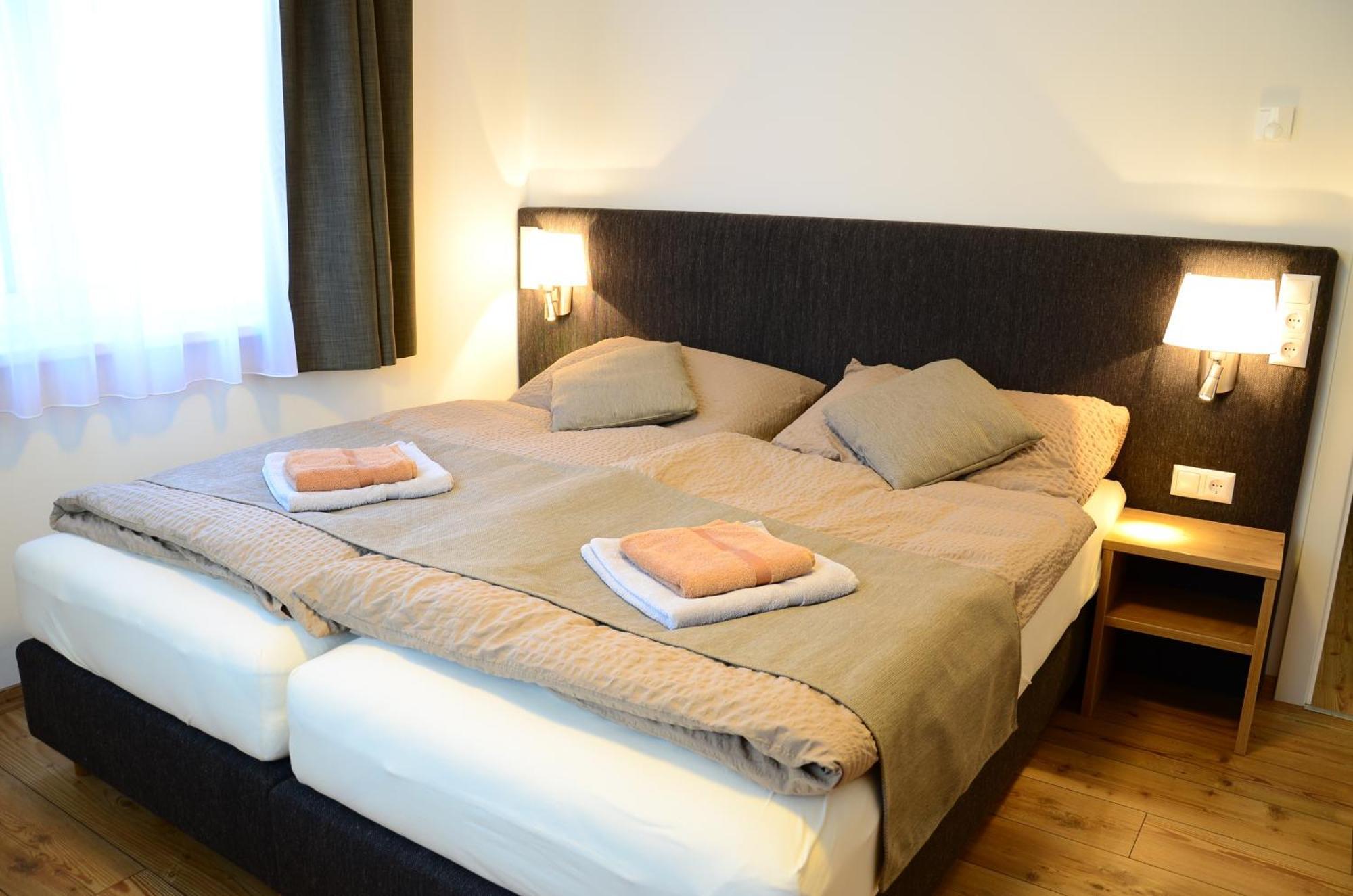 Apartment Haus Van Der Leij Russbach am Pass Gschütt Habitación foto