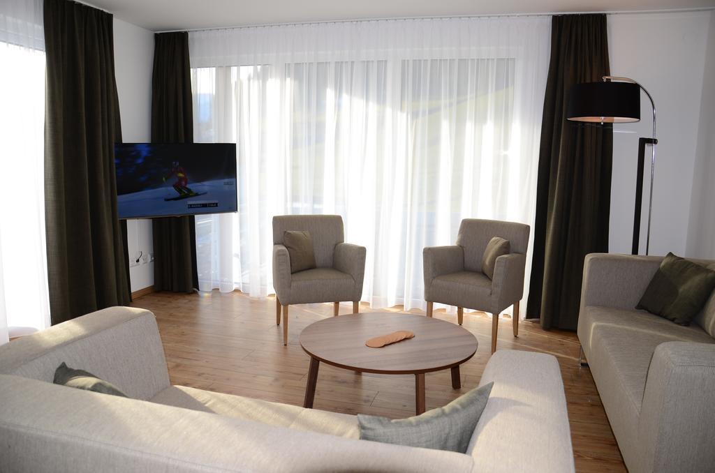 Apartment Haus Van Der Leij Russbach am Pass Gschütt Habitación foto