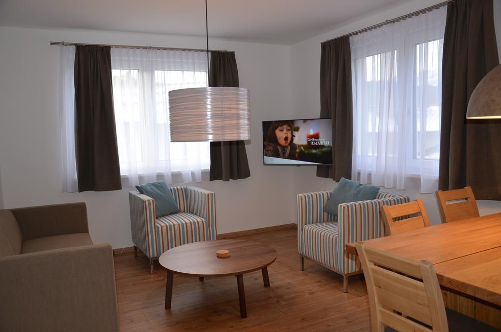 Apartment Haus Van Der Leij Russbach am Pass Gschütt Habitación foto